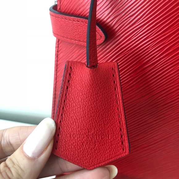 ***SOLD****Louis Vuitton Twist Tote - Picture 3 of 8